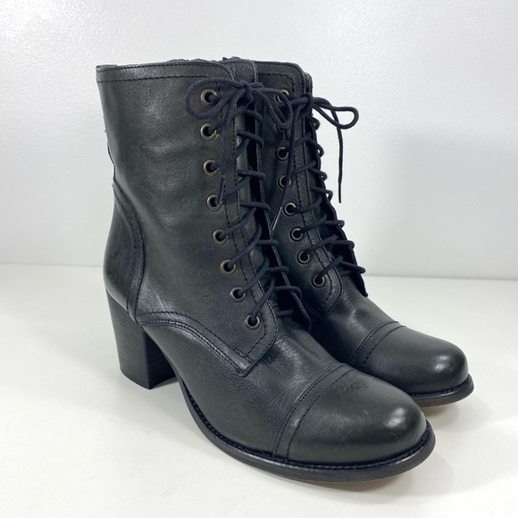 Steve Madden Graanie Black Leather Biker Moto Combat Victorian Ankle Boots 8.5 - Picture 2 of 11